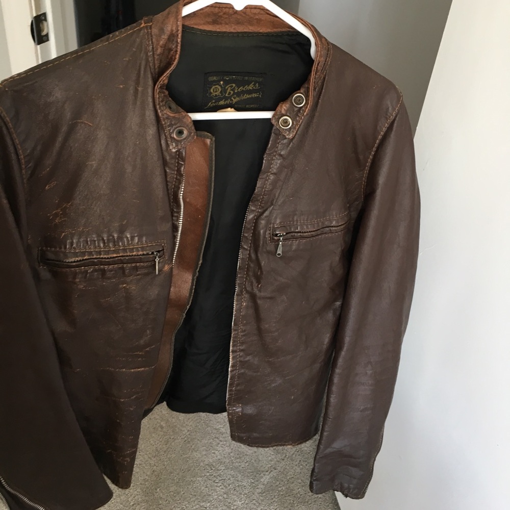 Brooks leather sportwear