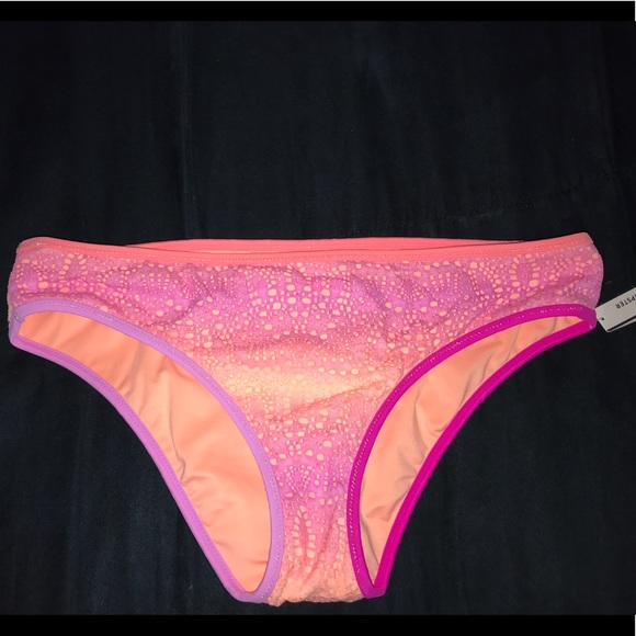 PINK VS Ombré Bikini - Picture 3 of 4