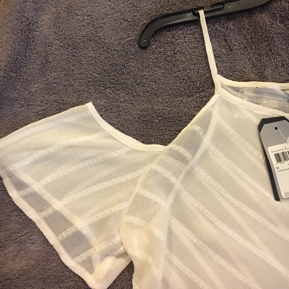 Guess Cold Shoulder Modern Striped Top - Picture 3 of 5