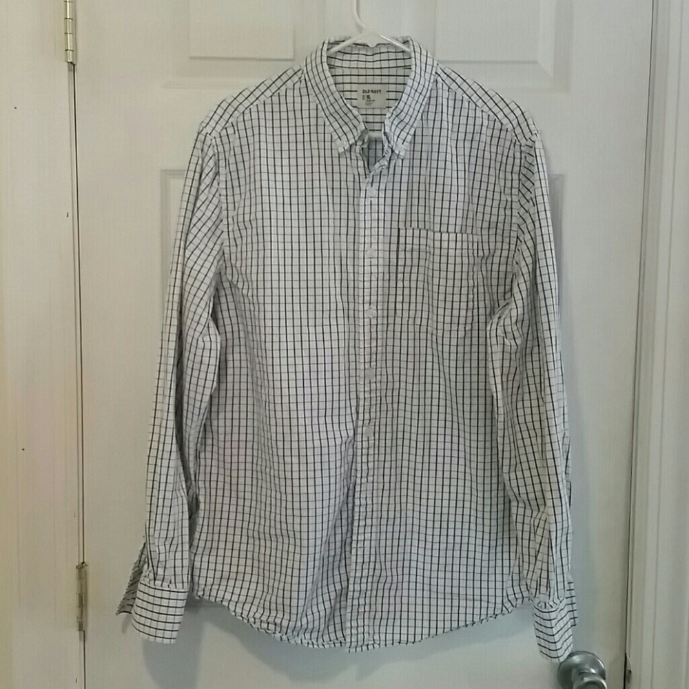 Old Navy Button Down *slim fit*