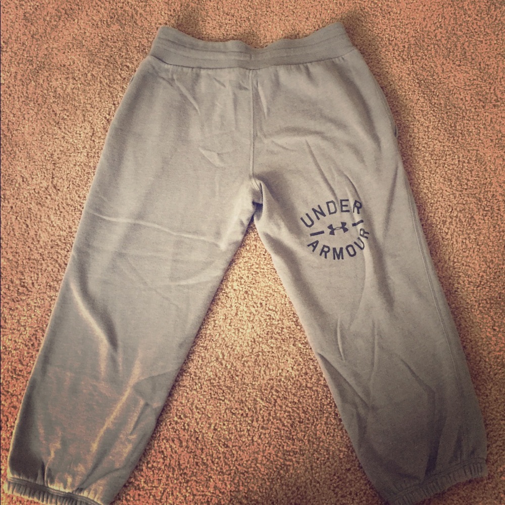 Under armour sweatpants capris