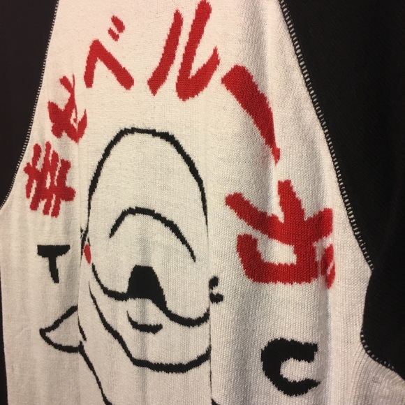 Tyler Carter collection beluga whale sweater. - Picture 2 of 5