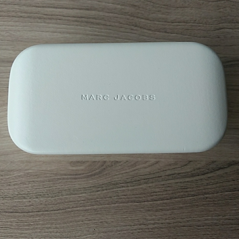 Marc Jacobs Sunglasses Case NWOT
