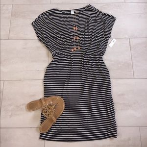 Old Navy Maternity Dress