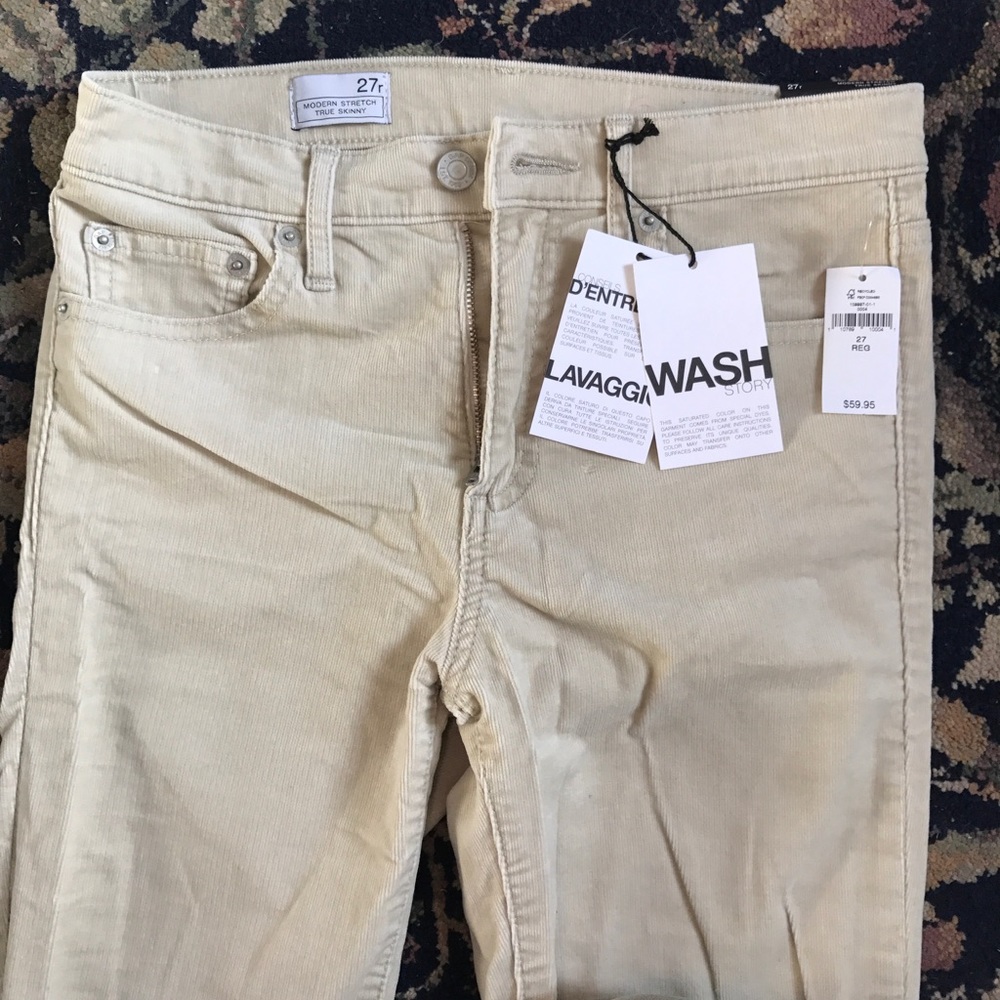 GAP Modern Stretch True Skinny corduroys (NWT)