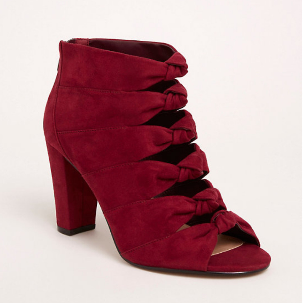 Knot Front Peep Toe Heels (Wide Width) Size 8