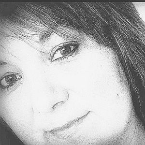 Meet your Posher, Yvette