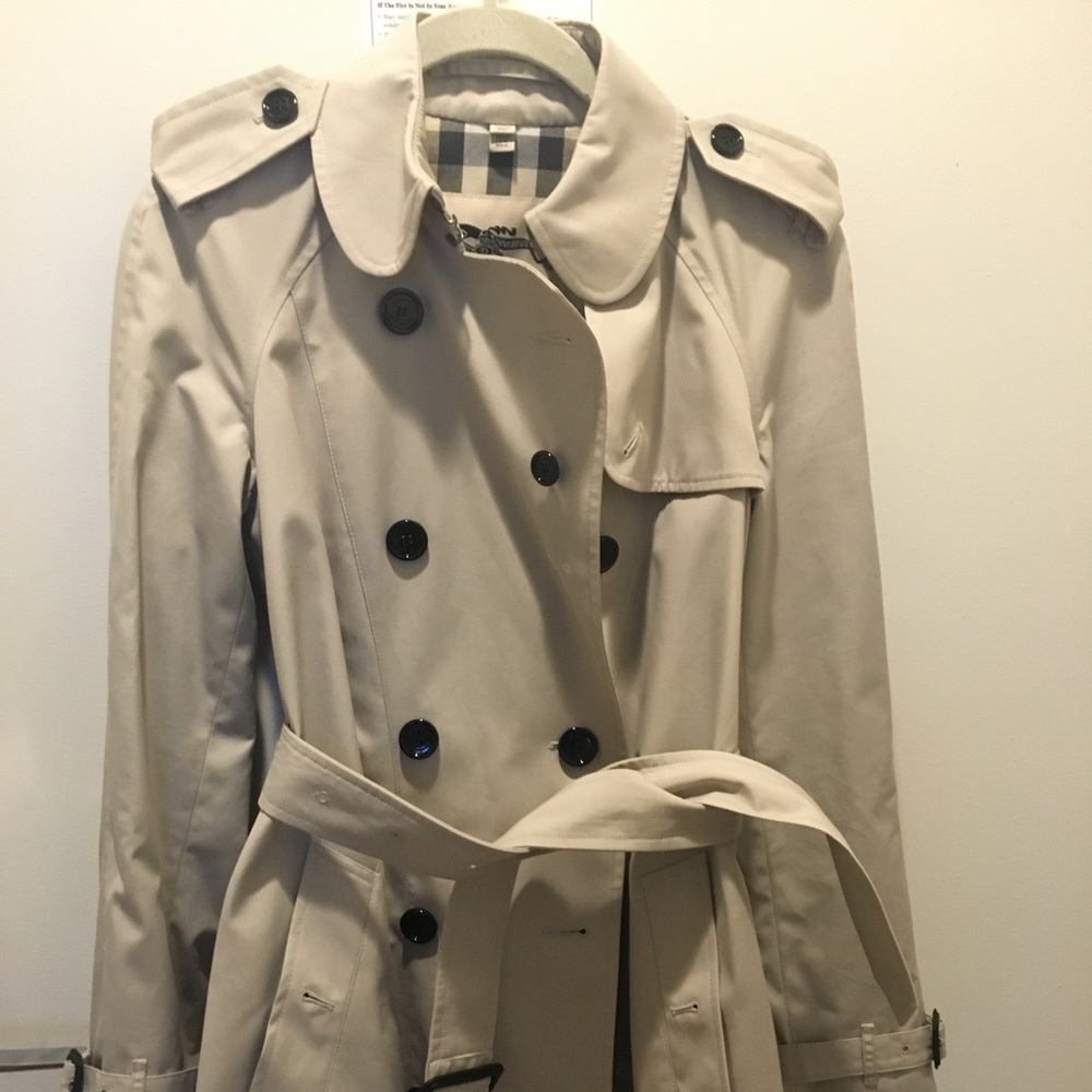 Burberry classic trench