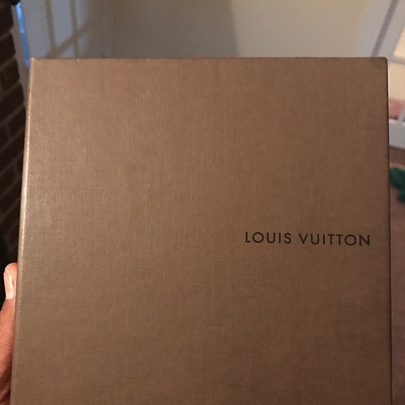 Louis Vuitton men\'s Damier reversible belt main image 4