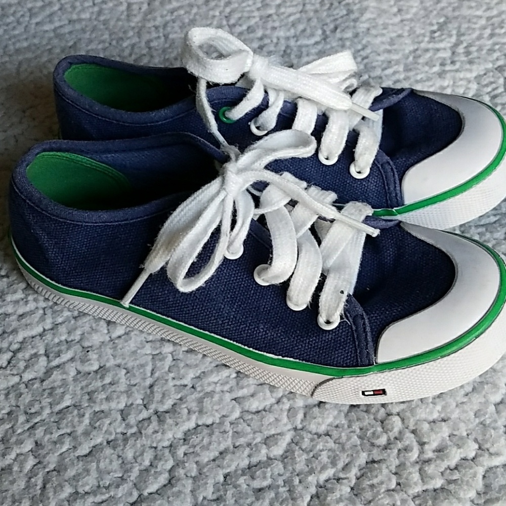Tommy Hilfiger keds