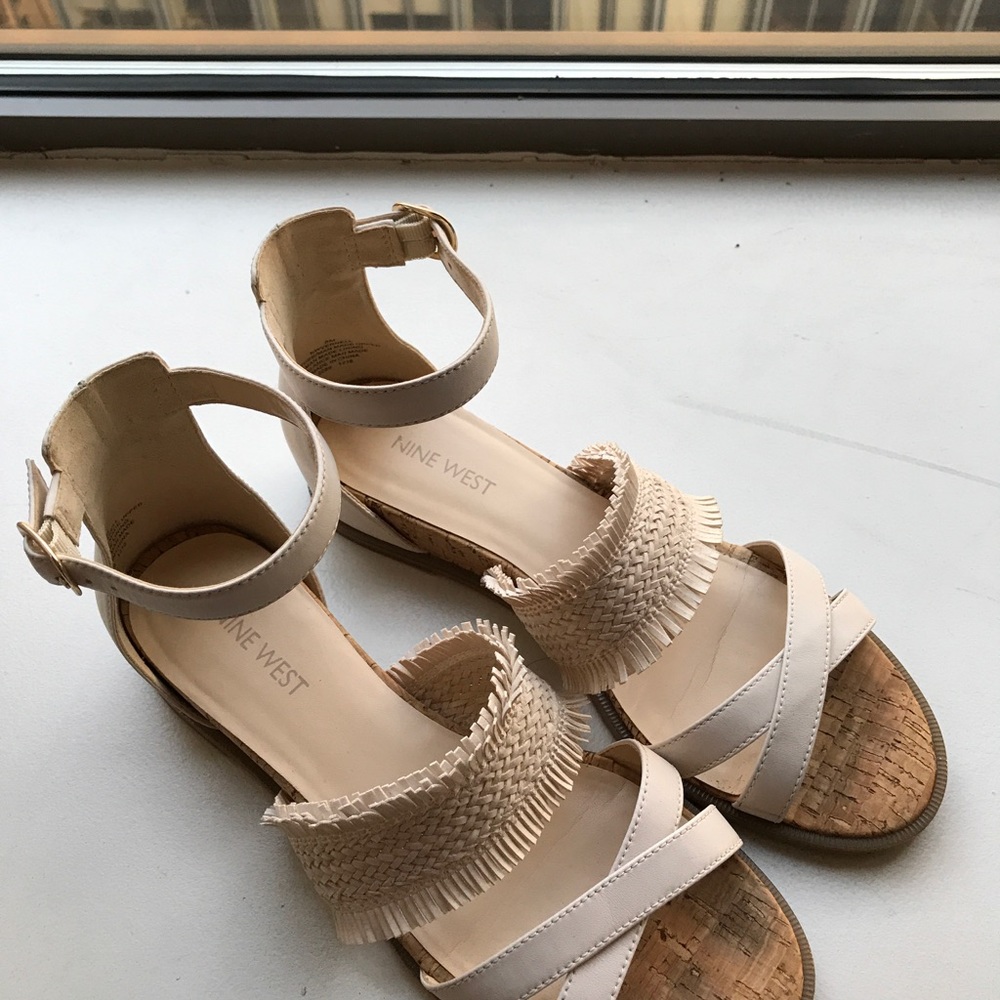 Nine West fringe sandals - Picture 3 of 3