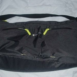 Sherpani Wellness Fitness yoga Gym Bag