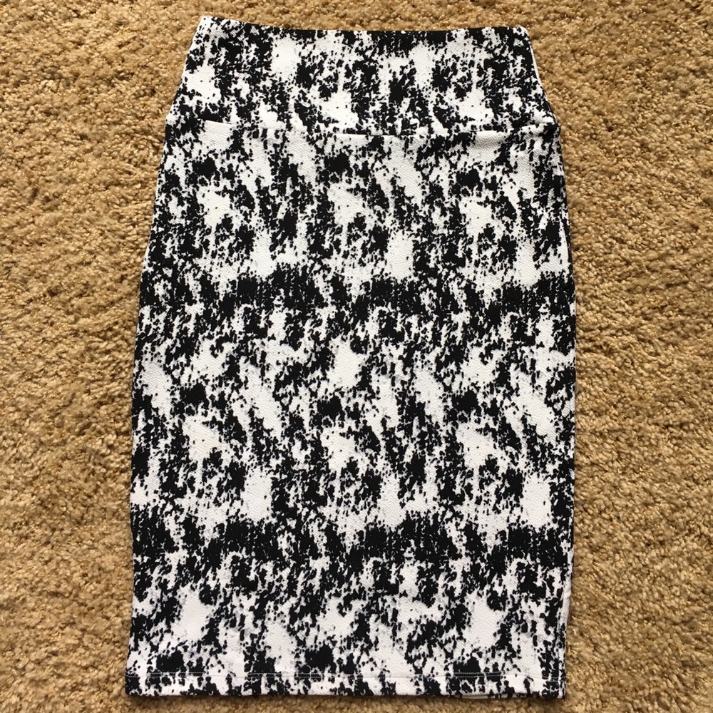 Lularoe Cassie skirt