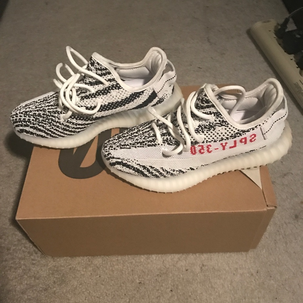 Yeezy Boost V2 Zebra