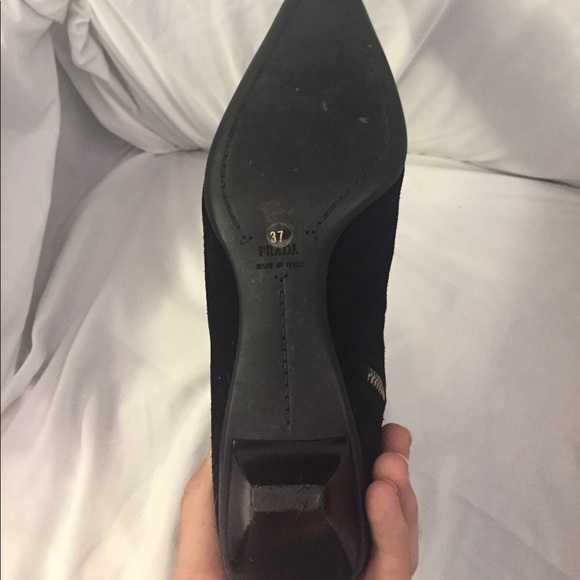 Prada ankle booties with a kitten heel. - Picture 5 of 8