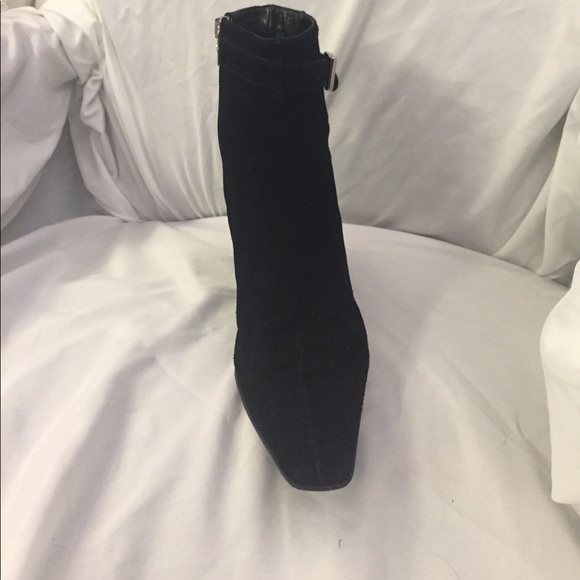 Prada ankle booties with a kitten heel. - Picture 7 of 8