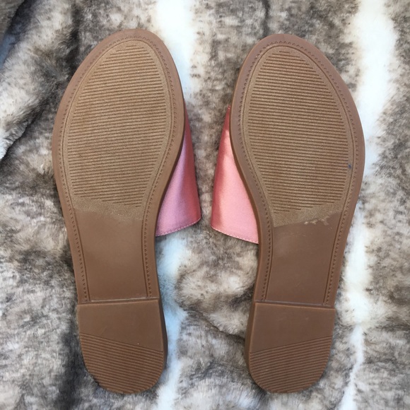 LAST CHANCE Satin Steve Madden Mishelle Sandals - Picture 4 of 6