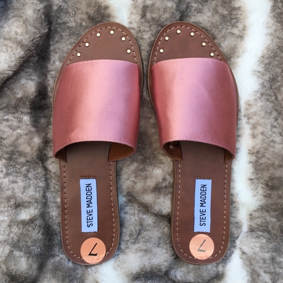 LAST CHANCE Satin Steve Madden Mishelle Sandals - Picture 5 of 6