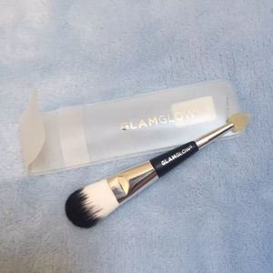 GLAMGLOW MASK BRUSH