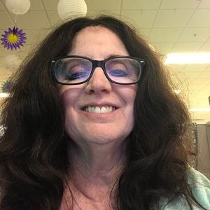 Meet your Posher, Debra