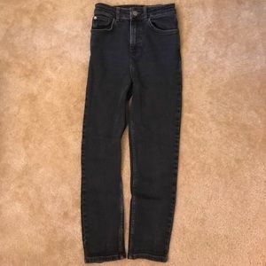 UO Girlfriend Jeans