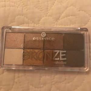 Essence All About Bronze Eyeshadow Palette