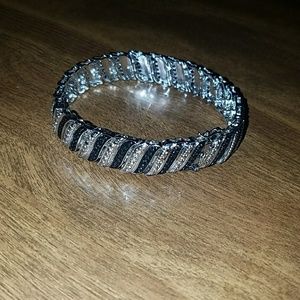 BNWT beautiful black diamond bracelet