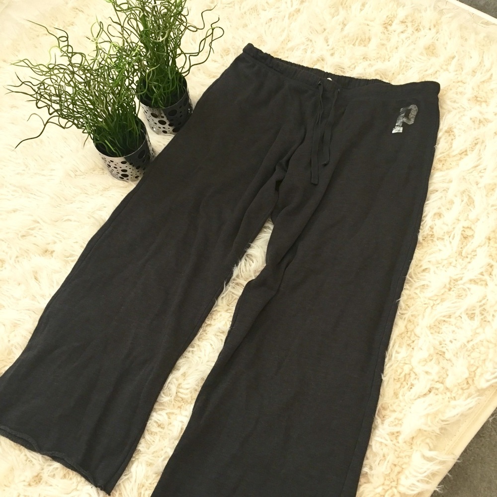 ✨VICTORIA'S SECRET PINK Boyfriend Sweats✨