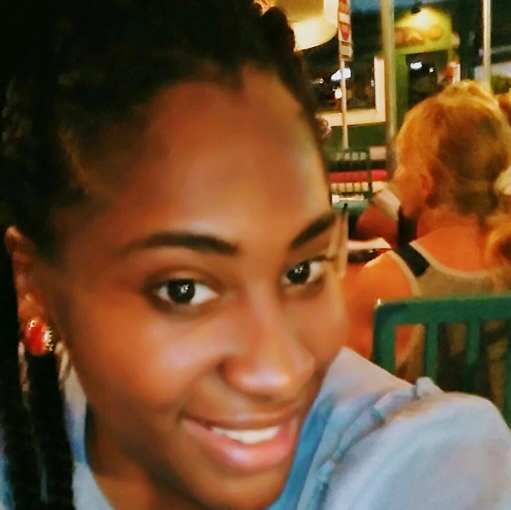 Meet your Posher, Samantha