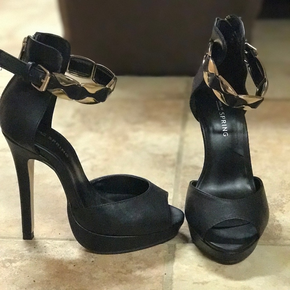 Black with black and gold ankle strap