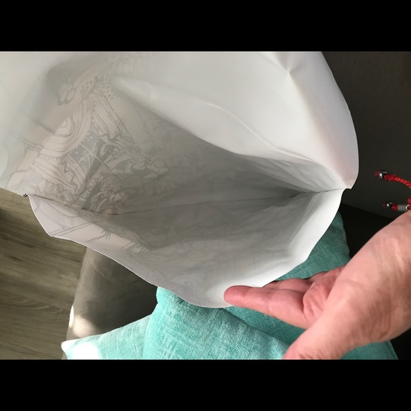 ‼️SALE‼️MAC Limited edition Showgirl carryall - Picture 4 of 5