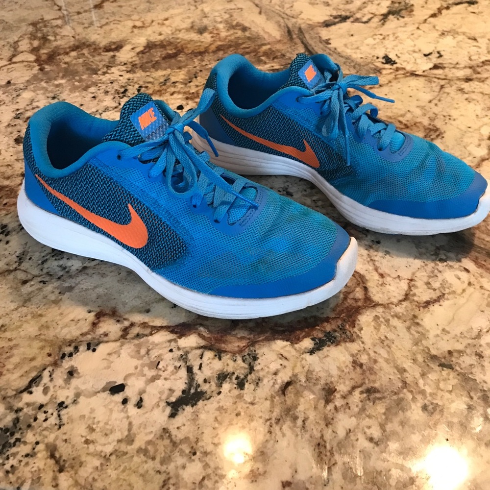 Nike Sneakers - Picture 3 of 8