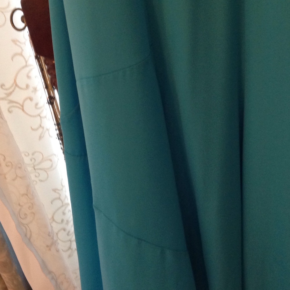 Elegant turquoise maxi skirt