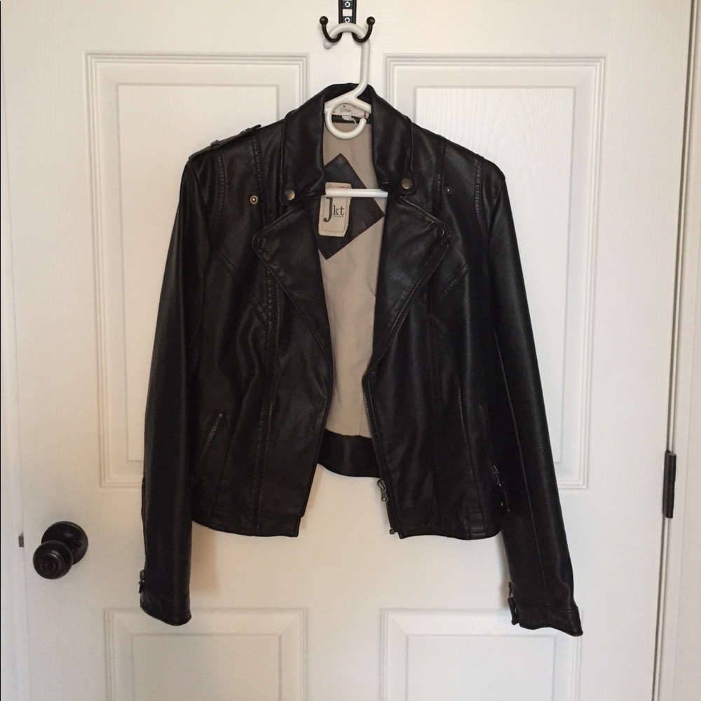 🚨FINAL PRICE🚨Anthropologie Vegan Leather Jacket