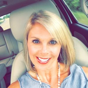 Meet your Posher, Traci