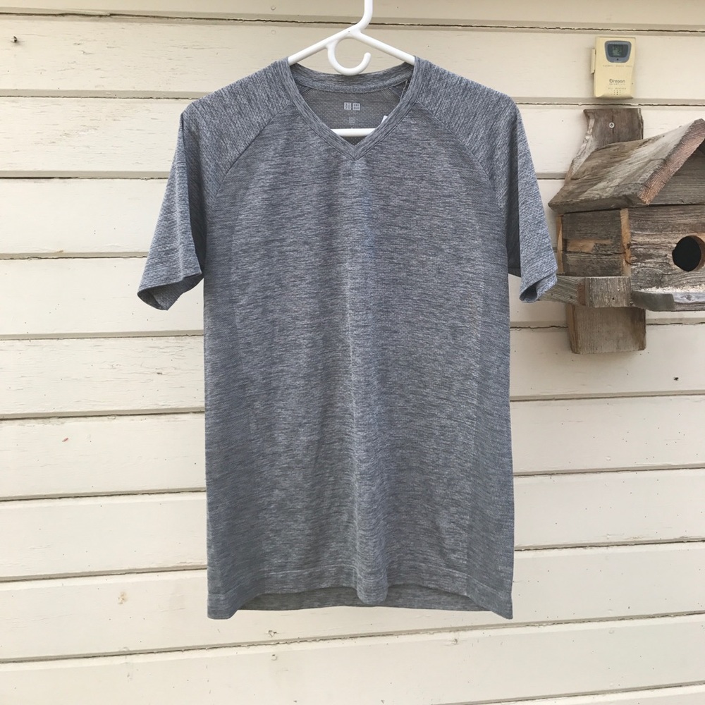 "Dry Ex" short sleeve v neck from uniqlo