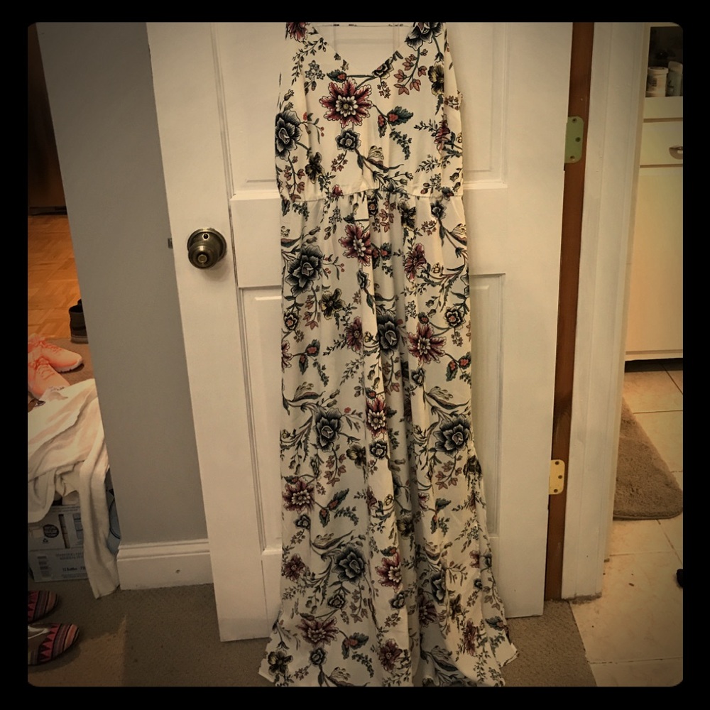 NWOT Size 8 Floral LOFT Maxi Dress 🌸🌺🌹🌷🌸🌺🌹
