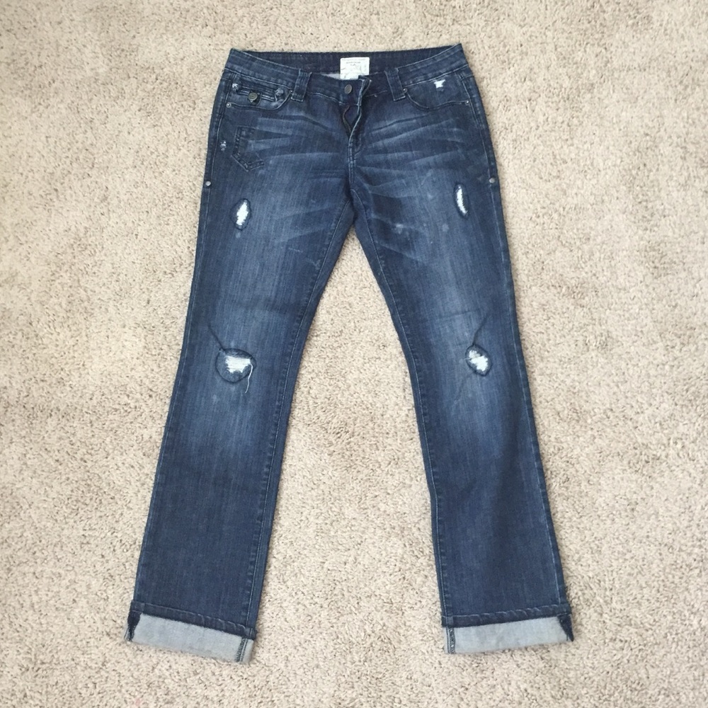 Distressed Straight Leg Jeans