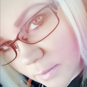 Meet your Posher, Kristin