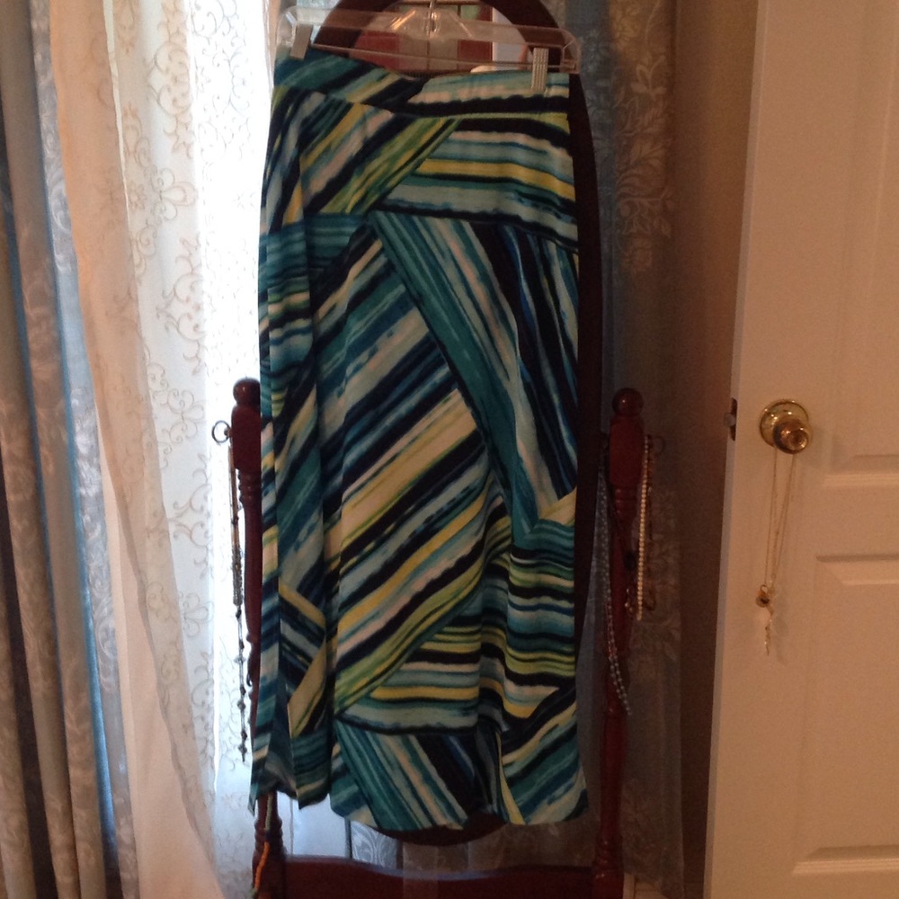 Stretchy striped maxi skirt