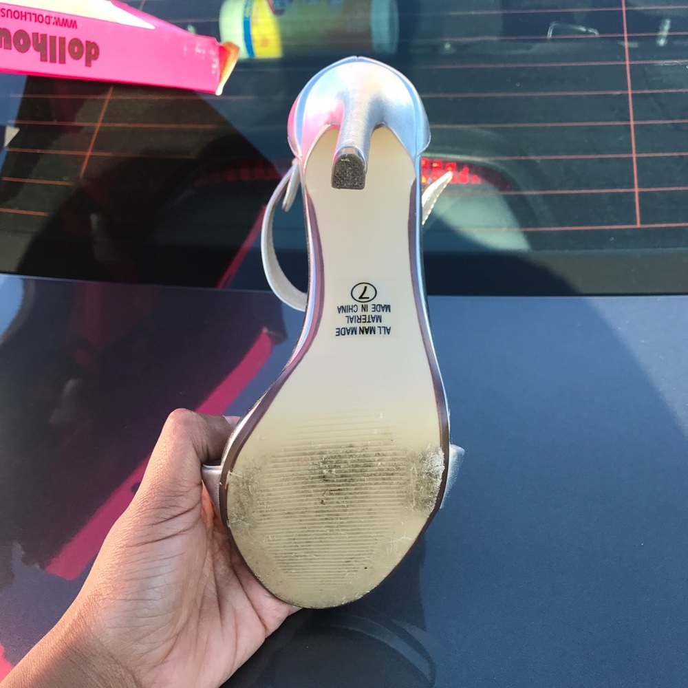 Silver 👠 - Picture 2 of 2