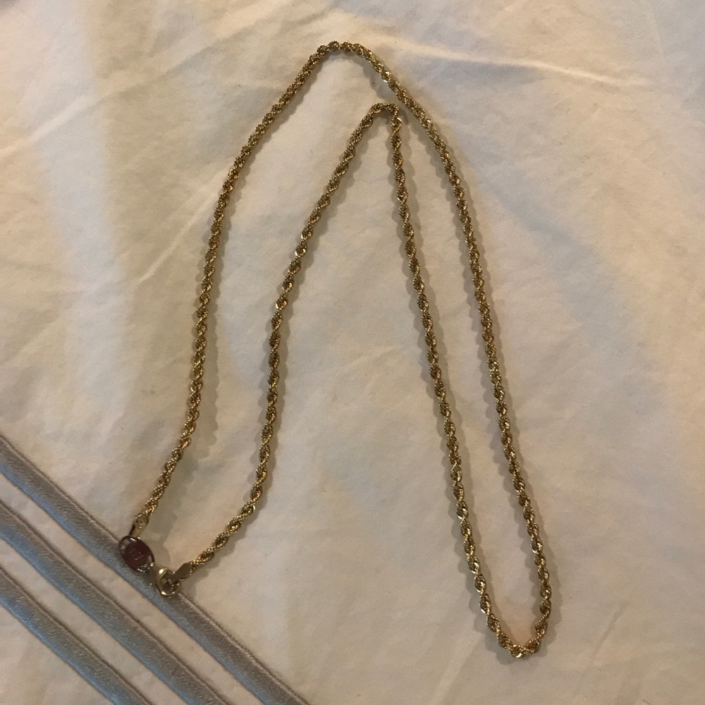 Gold rope chain