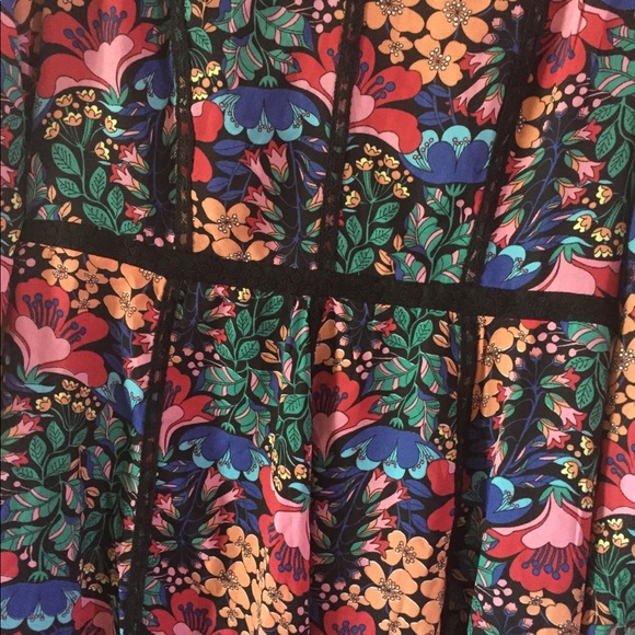 ❌SOLD❌Floral Dress - Picture 5 of 7