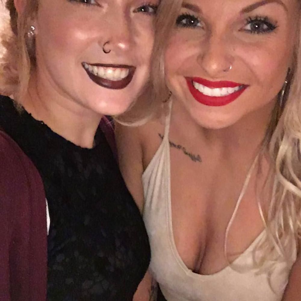 Meet your Posher, Alexis