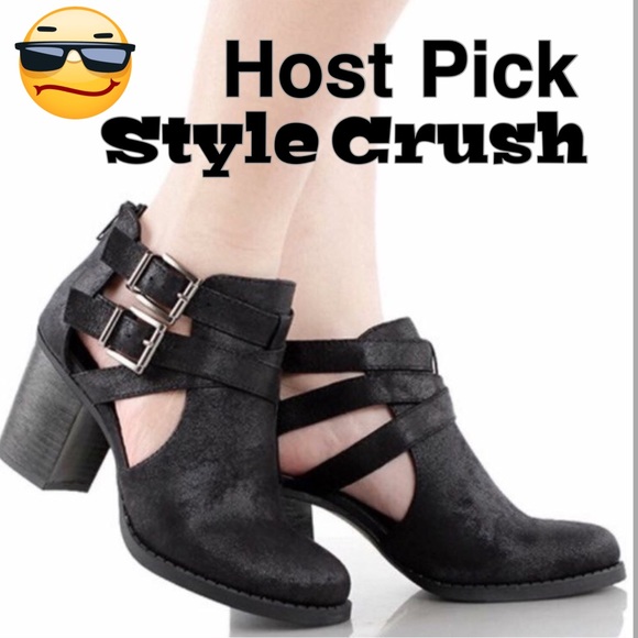 🎉 Host Pick 🎉 Black BOOTiES with criss cross - Picture 2 of 2