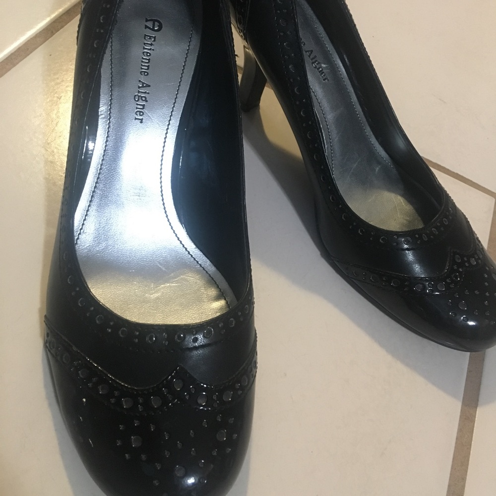 Etienne Aigner heals