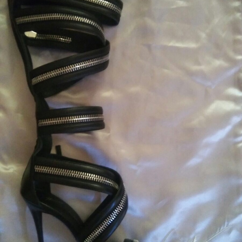 giuseppe zanotti heels