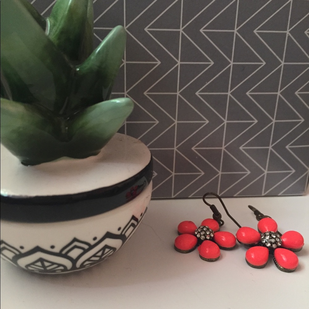 Neon flower earrings