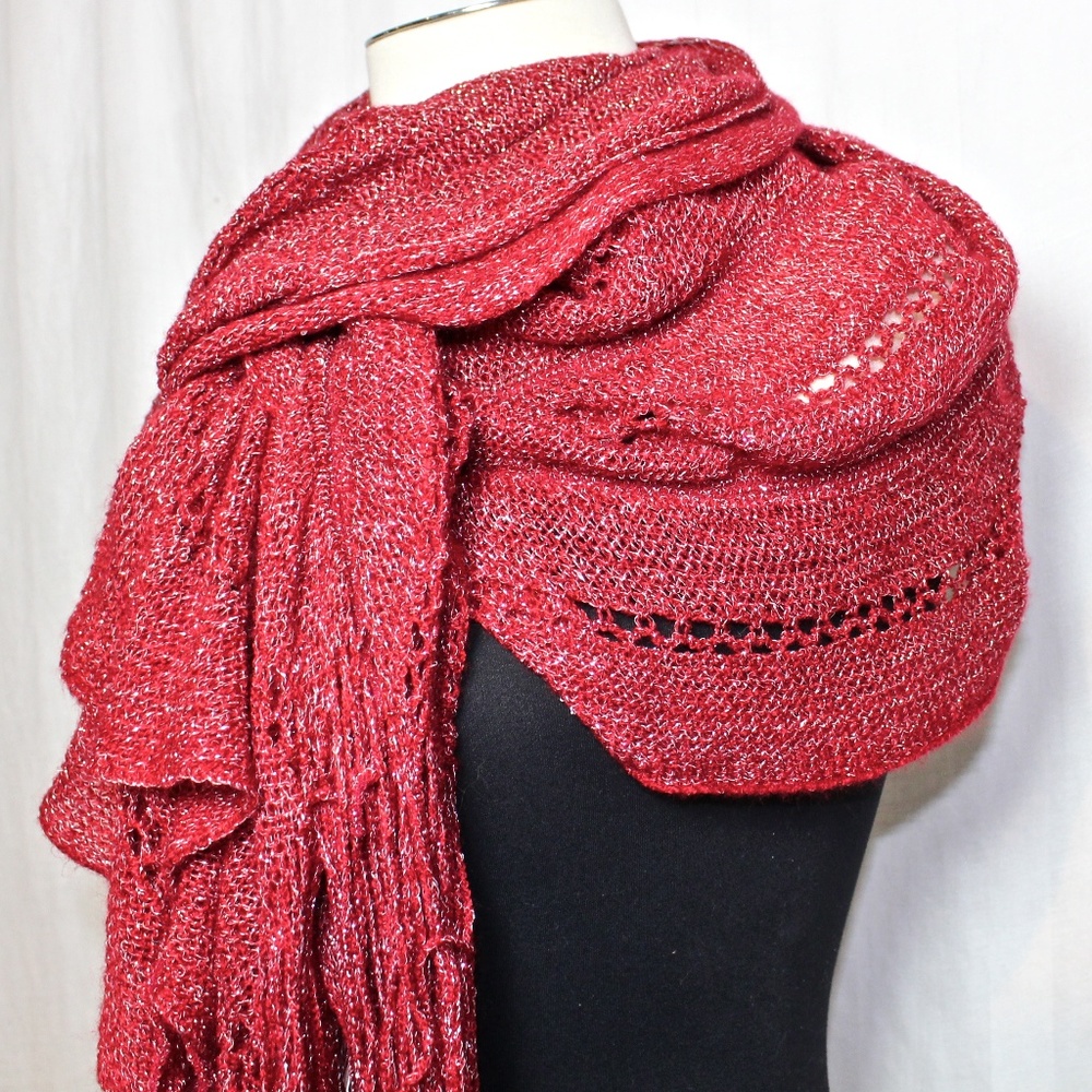 CLEARANCE⬇️NWT Red Lurex Ruched Muffler—PRICE FIRM