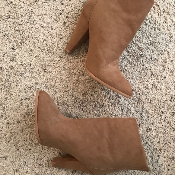 Perfect fall booties! - Picture 5 of 5